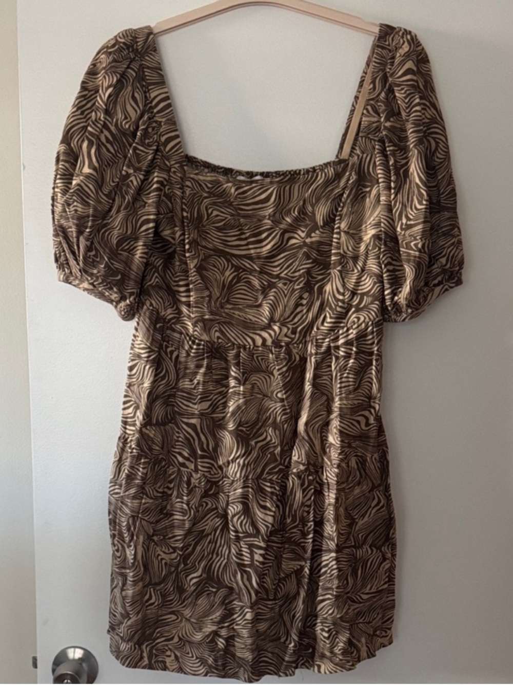 House of Harlow 1960 Brown Abstract Print Puff Sleeve Mini Dress NWOT Medium